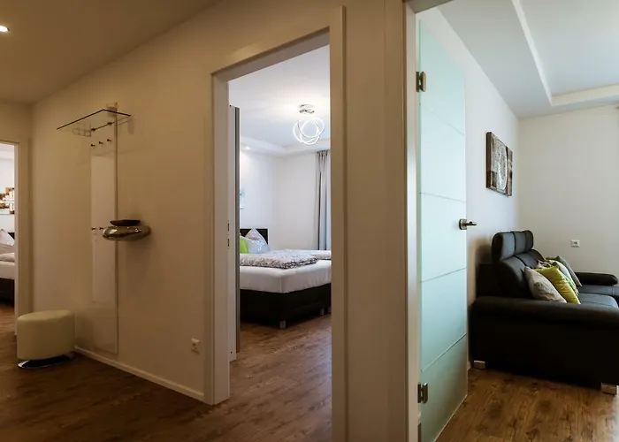 Mh Living - 11 - Modern Living Dream In Center